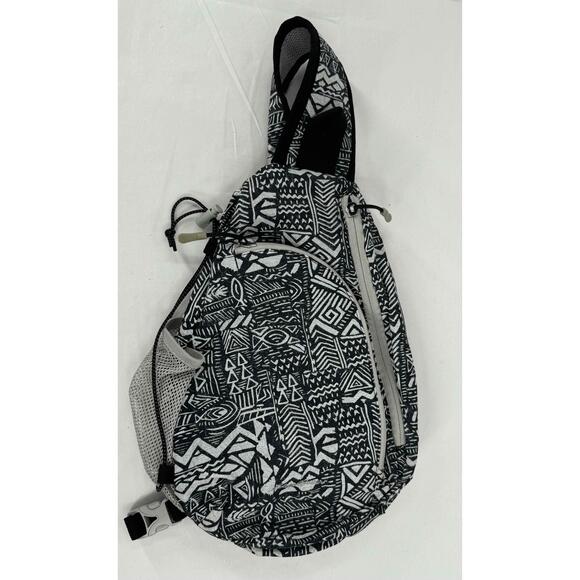 Eddie Bauer Accessories - Eddie Bauer Black Geometric Mesh Pocket Adjustable Strap Sling‎ Bag